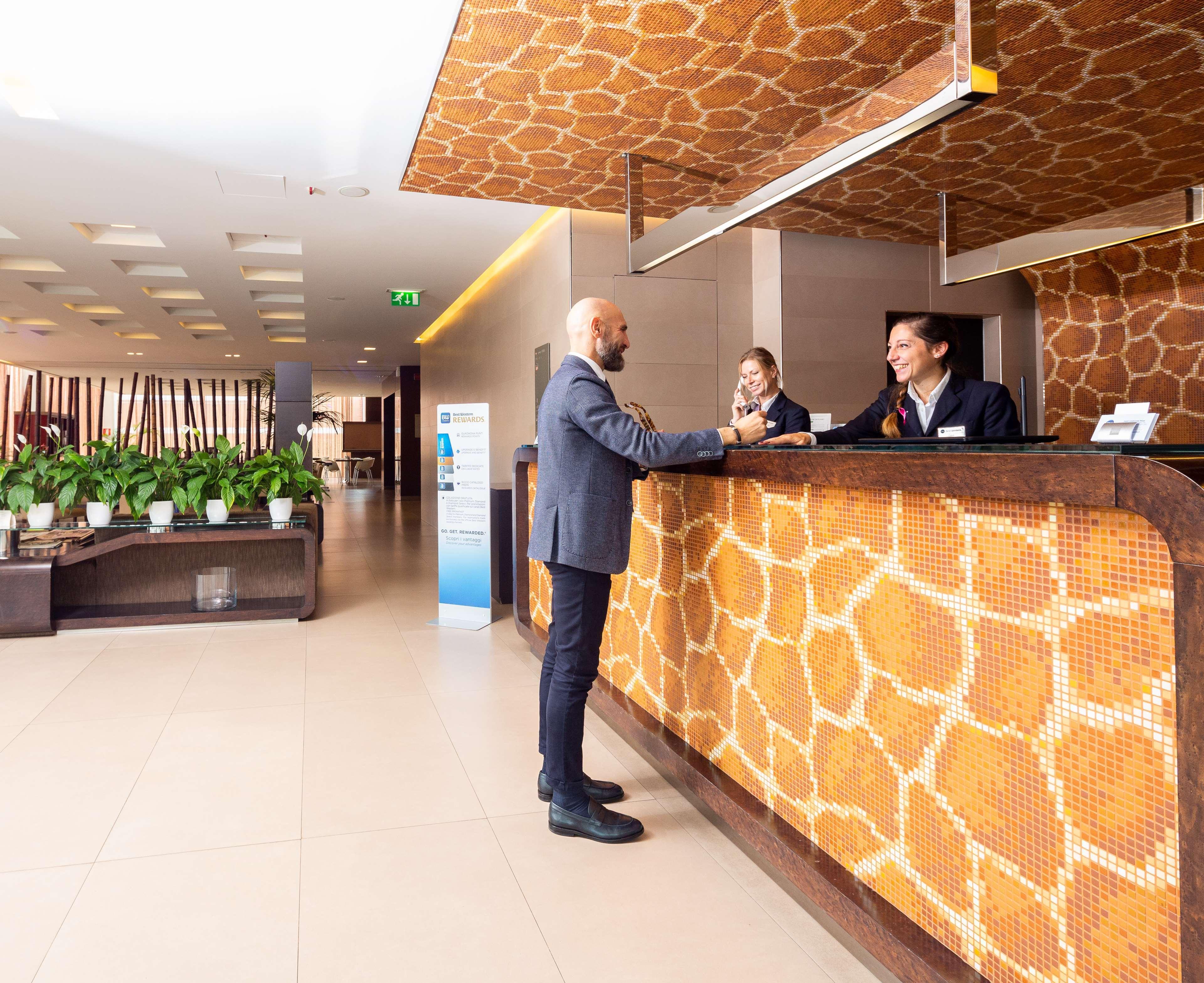 Best Western Hotel Goldenmile Milan Trezzano sul Naviglio Εξωτερικό φωτογραφία